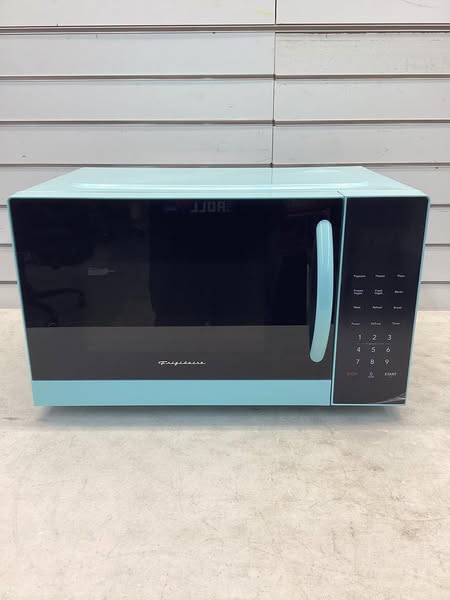 Frigidaire 0.9 cu. ft. Countertop Microwave in Blue