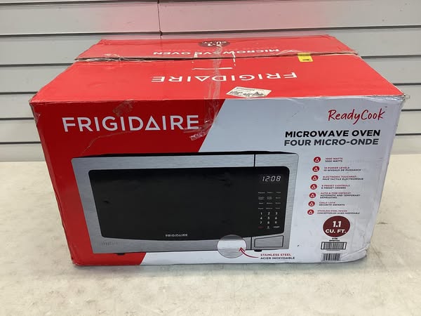 Frigidaire 1.1 cu. ft. 1000 W Countertop Microwave in Stainless Steel