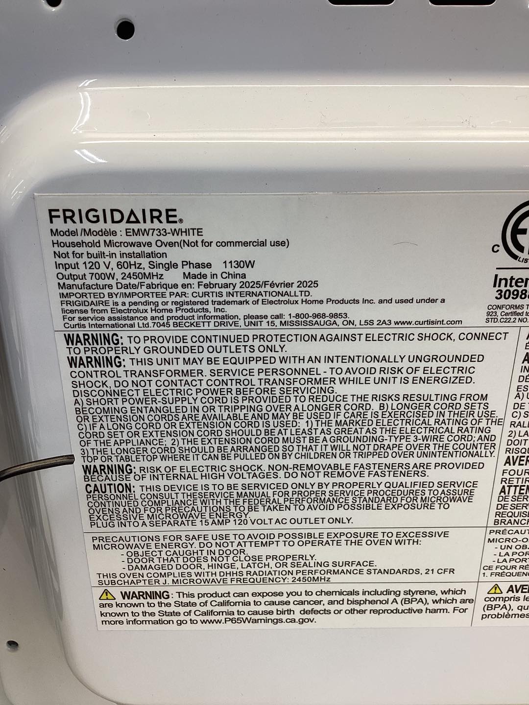Frigidaire 0.7 cu. ft. Countertop Microwave in White