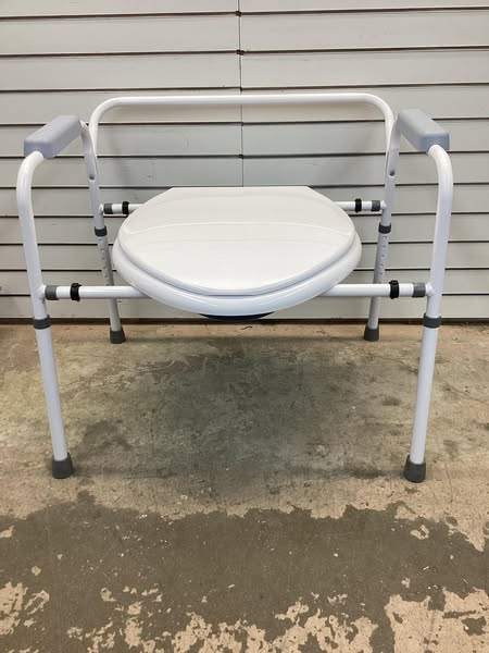 BIG JOHN Commode Chair