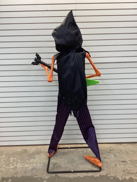 Hyde and Eek! 5'5" LED Sound & Motion Activated Pumpkin Rocker
