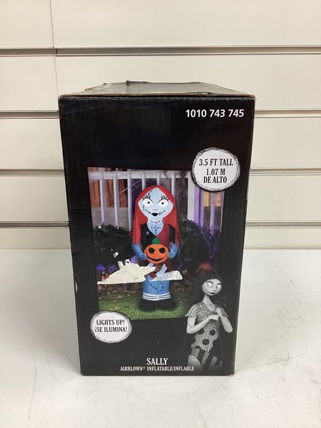 Disney 3.5 ft Airblown-Sally with Pumpkin Halloween Inflatable