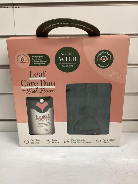 We the Wild Leaf Care Duo Protect Spray Kit with Glove