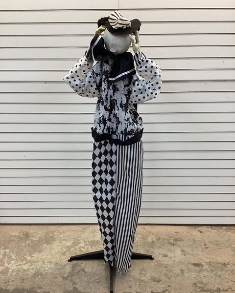 5.92-ft Tucker The Clown Lighted Porch decoration