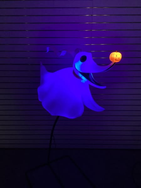 Disney 4.5 ft. LED Zero