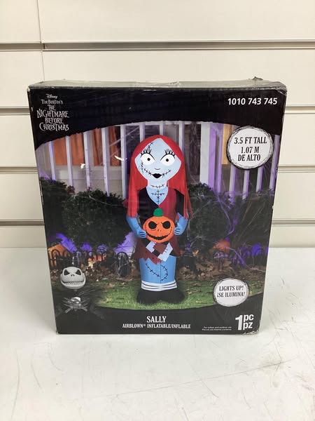 Disney 3.5 ft Airblown-Sally with Pumpkin Halloween Inflatable