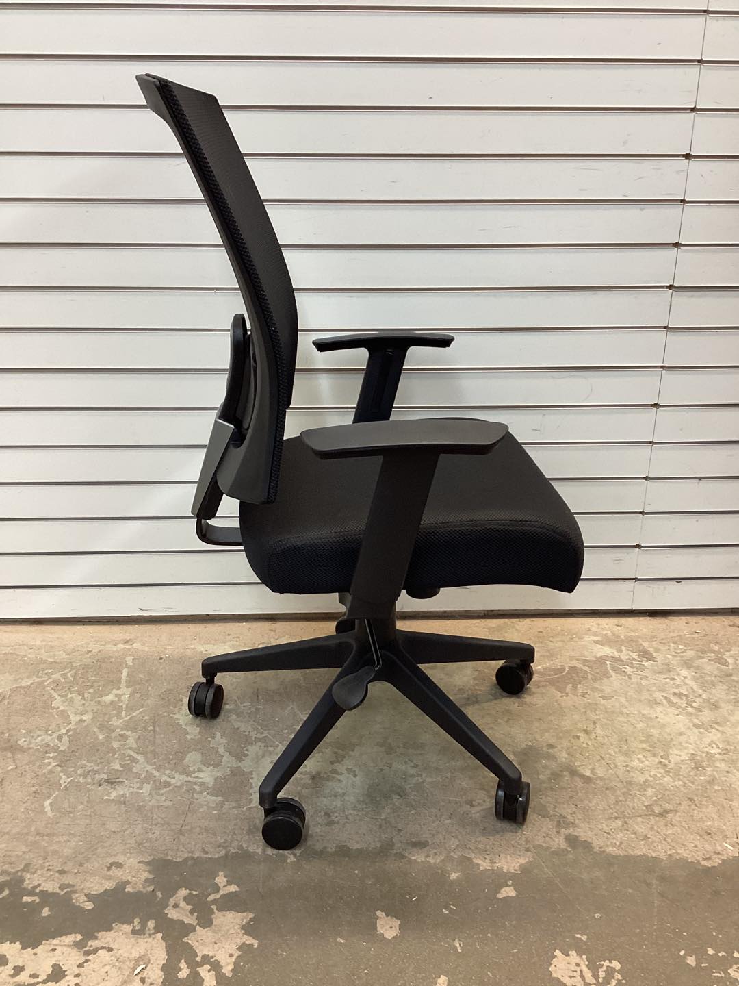 BOSS Fabric Task Chair, Adjustable, Black