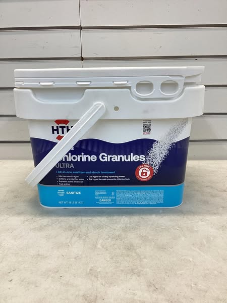 HTH Swimming Pool Ultra Chlorine 18.0 Pound(s) Bucket Granular Chlorin ...