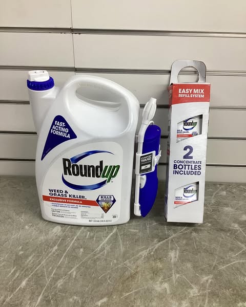 Roundup Weed and Grass Killer4 Club Bundle with Comfort Wand and 2 Refills