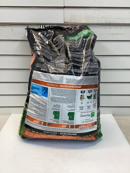 Scotts MAX Fall Weed & Feed