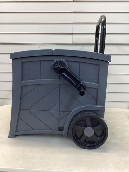 Suncast Smart Tube Hose Hideaway with Brass Connections - Lightly Used