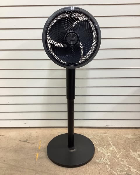 Shark FlexBreeze Fan with InstaCool Mist Attachment, Cordless & Corded, Outdoor & Indoor - Lightly Used