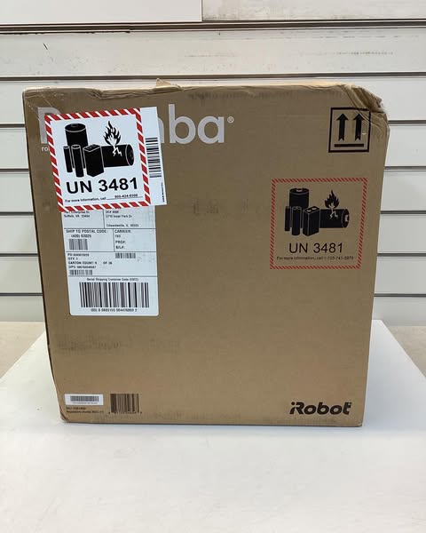 iRobot Roomba 1020 (100 Series) Combo Robot Vacuum and Mop