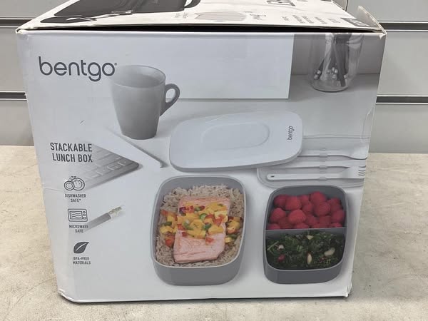 Bentgo 4-Piece Deluxe Set With Insulated Lunch Bag, Ice Packs & Bento Classic