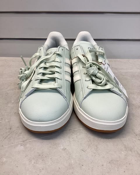 Adidas Women's Grand Court 2.0 Shoe, Size 7, Color Green