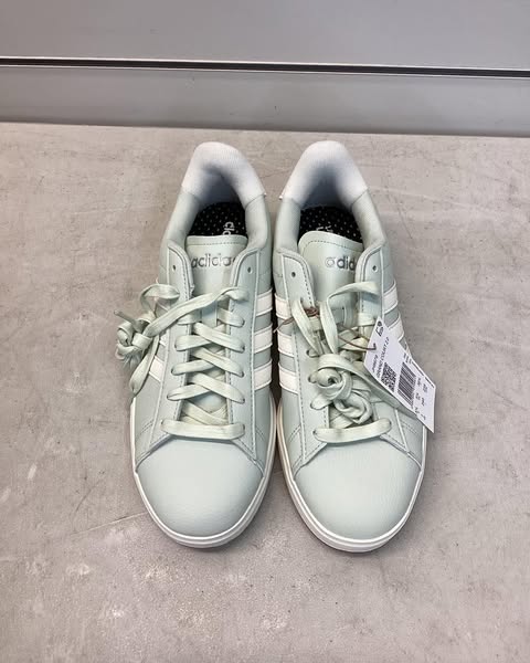 Adidas Women's Grand Court 2.0 Shoe, Size 7, Color Green