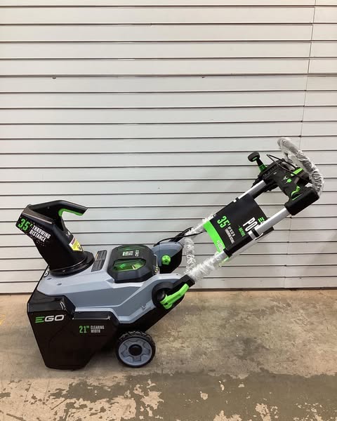 EGO POWER+ 56-volt 21-in Single-stage Push Battery Snow Blower 4.0 Ah (2 Batteries Included) (Charger Included)