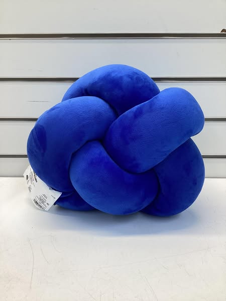 Room Essentials Toss Pillow