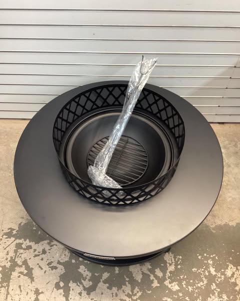 BLACK & DECKER 38 Steel Round Fire Pit