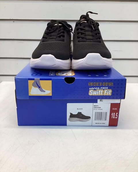 Skechers Men's Hands Free Swift Fit Lite-Foam Sneaker, Size 10.5, Color Black