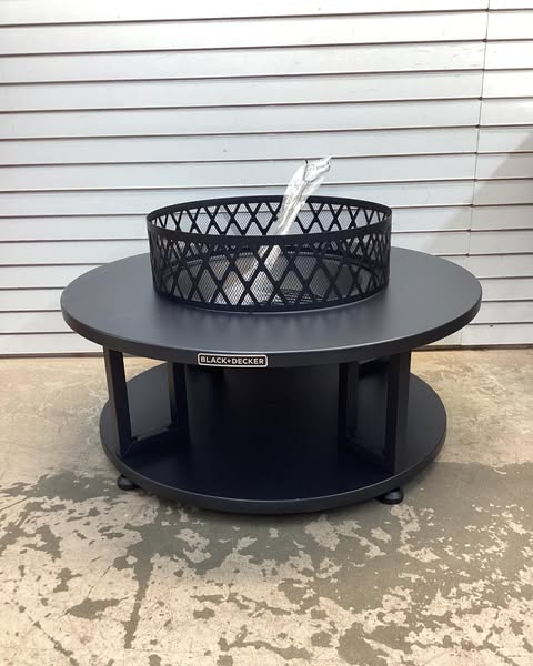 BLACK & DECKER 38 Steel Round Fire Pit