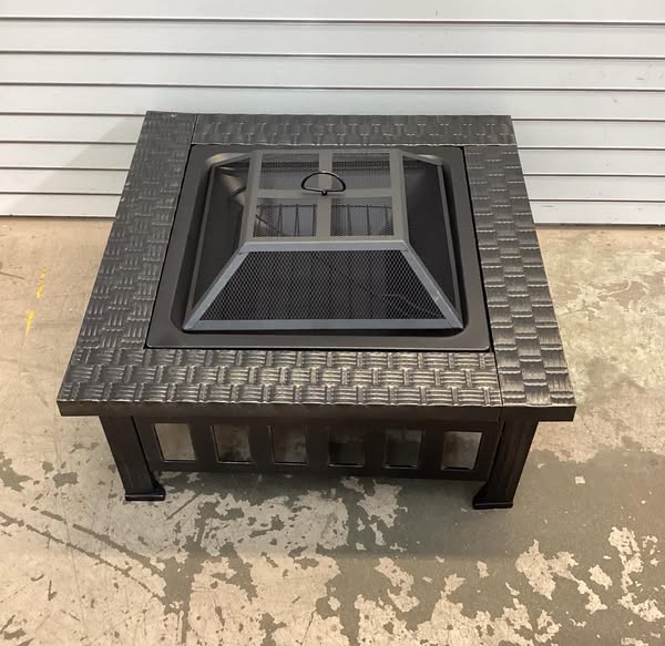Bond 31.89-in W Steel Square Portable Wood-Burning Fire Pit