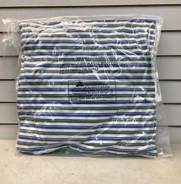 Room Essentials 17"x17" Reversible Square Outdoor Pillow