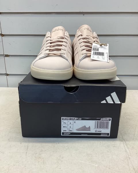 Adidas Women's Grand Court 2.0 Shoe, Size 7.5