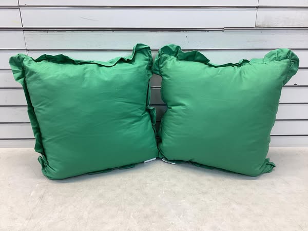 Draper James 2-Pack Solid Ruffle Decorative Pillows Color Green