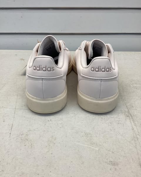 Adidas Women's Grand Court 2.0 Shoe, Size 7.5