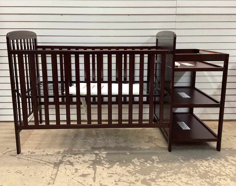 Dream On Me Anna 4-in-1 Crib and Changing Table Combo Full Size