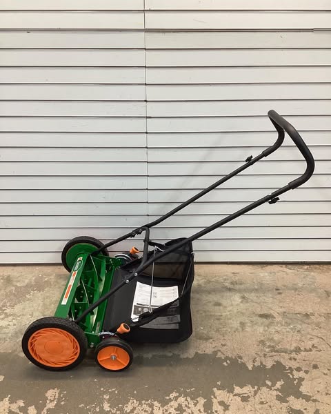 Scotts 20 in. Manual Walk Behind Reel Lawn Mower, Includes Grass Catcher