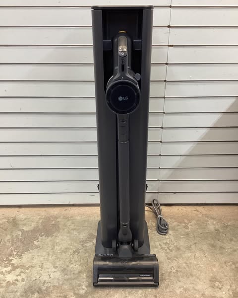 LG CordZero Bagless Cordless Washable Filter Stick Vacuum, AutoEmpty Charge Tower, 2 60min Battery for Carpet, Multisurface - Lightly Used