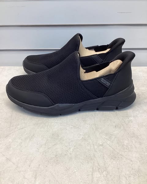 Skechers Men's Equalizer Hands Free Swift Fit Slip-On Sneaker Size: 9