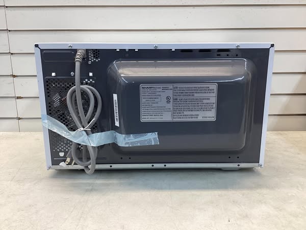 Sharp 1.4 Cu. Ft. 1100W Countertop Microwave Oven