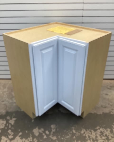 Hampton Bay Hampton 28.5 in. W x 16.5 in. D x 34.5 in. H Assembled Lazy Susan Corner Base Cabinet in Satin White