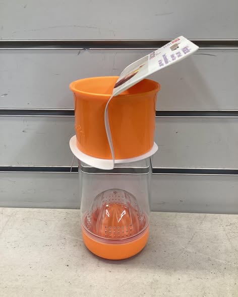 Munchkin Miracle 360 Fruit Infuser Sippy Cup 14oz