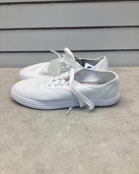 Women's Lunea Lace-Up Sneakers Size 7