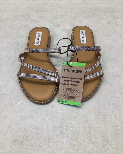 Steve Madden Women’s Roceen Leather Slip On Sandal’s Size 7