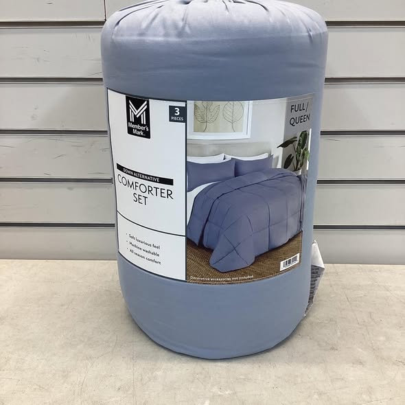 Member's Mark 3-Piece Down Alternative Comforter Set Full/Queen Size