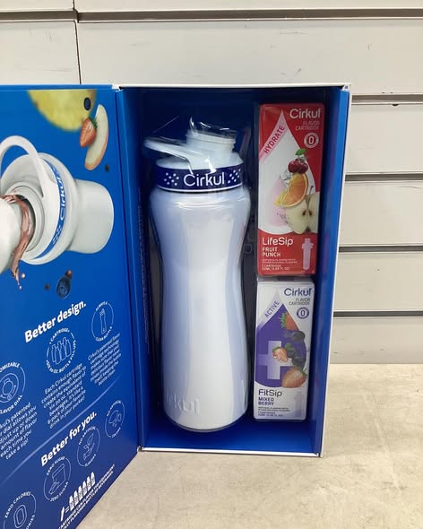 Cirkul 22oz. Stainless Steel Starter Kit + 2 Flavor Cartridges