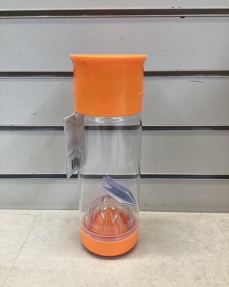 Munchkin Miracle 360 Fruit Infuser Cup Orange