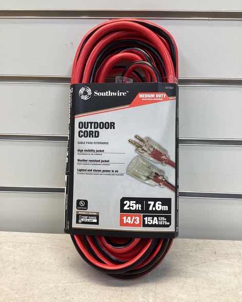 Southwire 25 ft. 14/3 SJEOOW Cold Weather Outdoor Medium -Duty Extension Cord