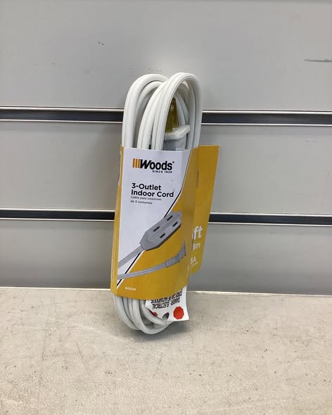 Woods 0600W 6 Foot Cube Extension Cord With Power Tap White