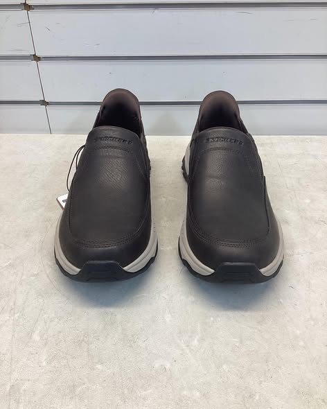 Skechers Men's Hands Free Swift Fit Sneaker Size 10.5