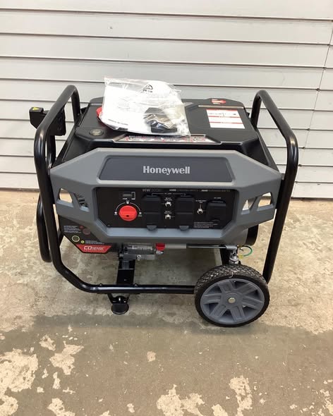 Honeywell 3,600 Watt Portable Gas Powered Generator