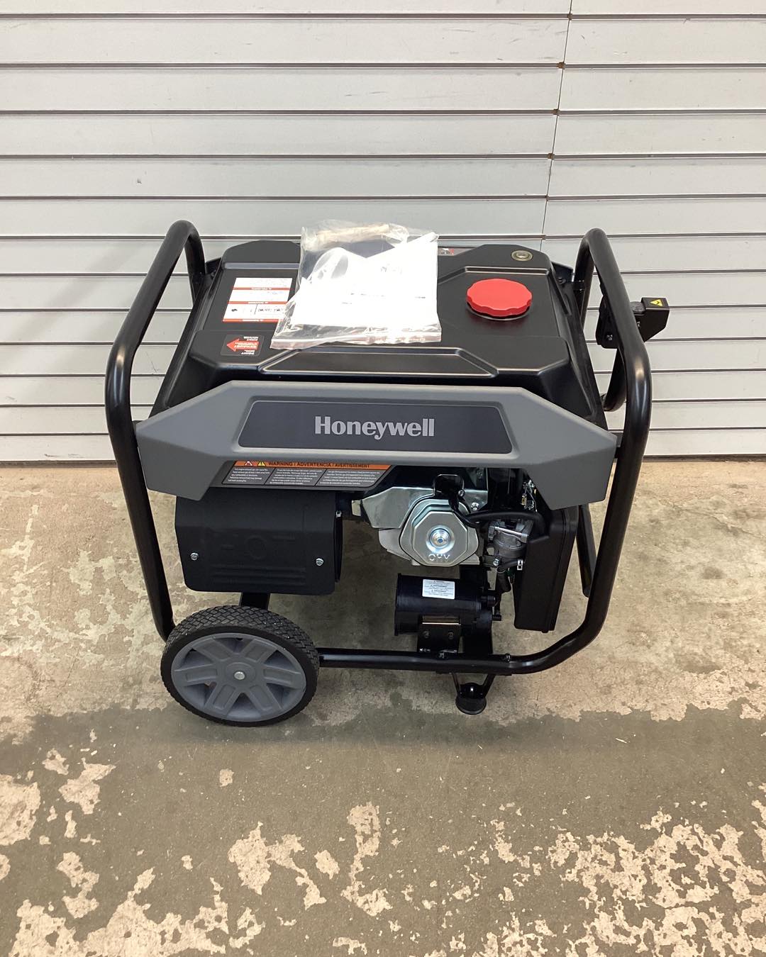 Honeywell 6,000 Watt Portable Gas Powered Generator