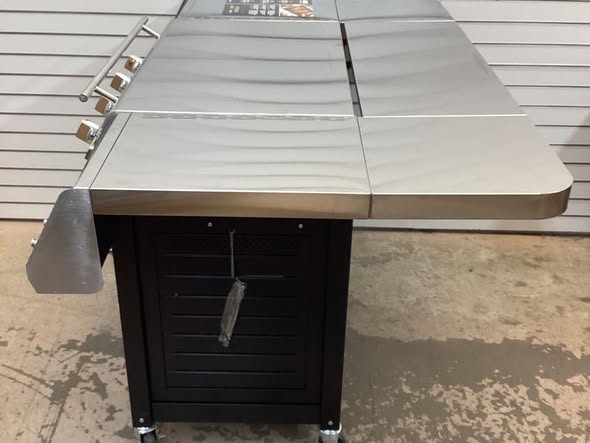 Charbroil Vibe 4 -Burner Liquid propane Flat Top Grill