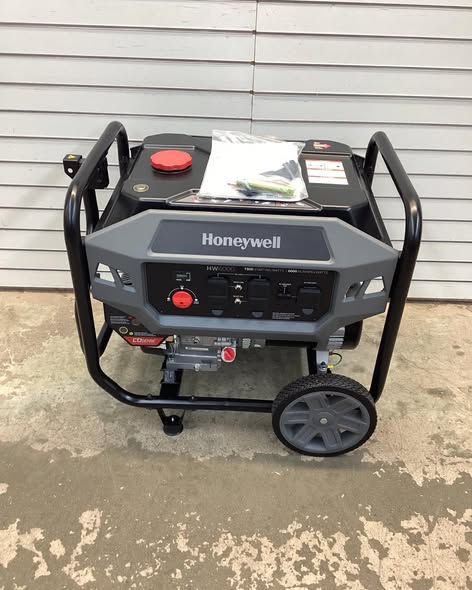 Honeywell 6,000 Watt Portable Gas Powered Generator