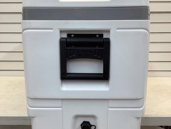 Igloo 150 Quart MaxCold Cooler